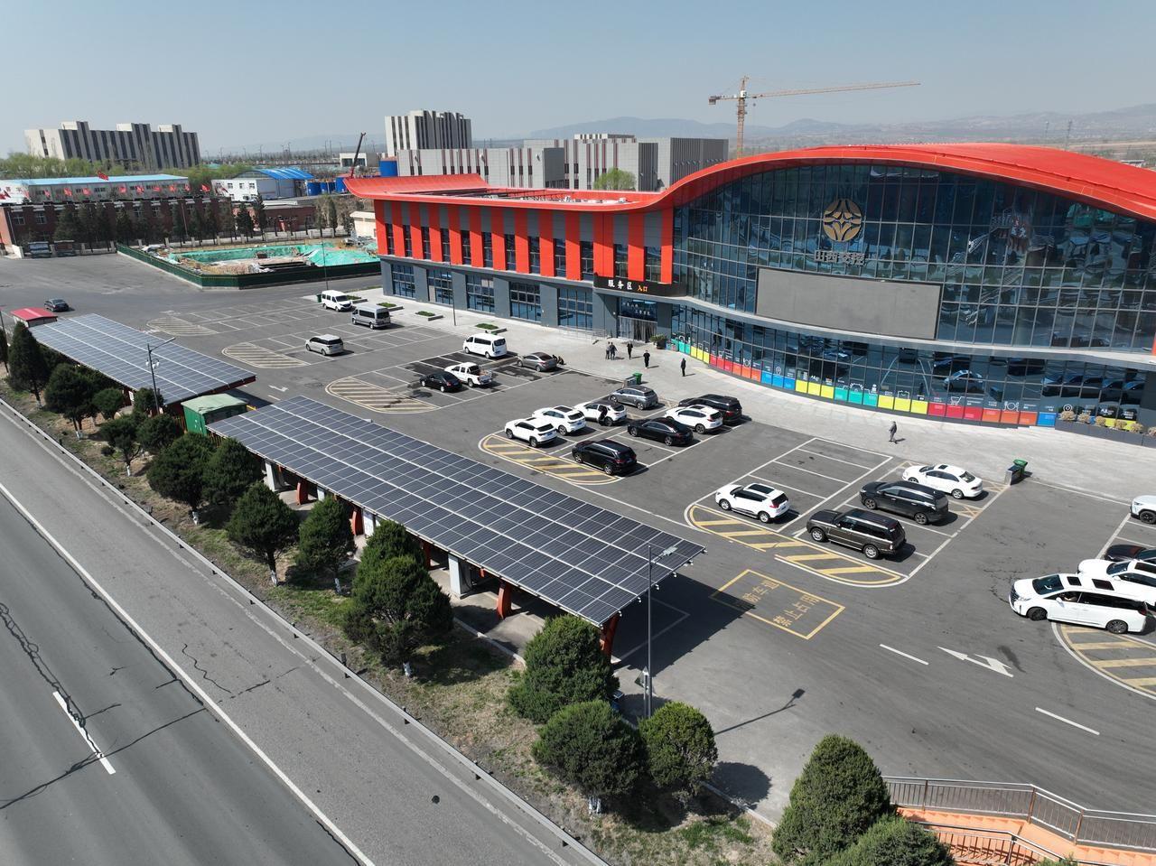 จีนมีสถานีชาร์จรถไฟฟ้าทะลุ 13 ล้านแห่ง เพิ่มขึ้นกว่า 47%