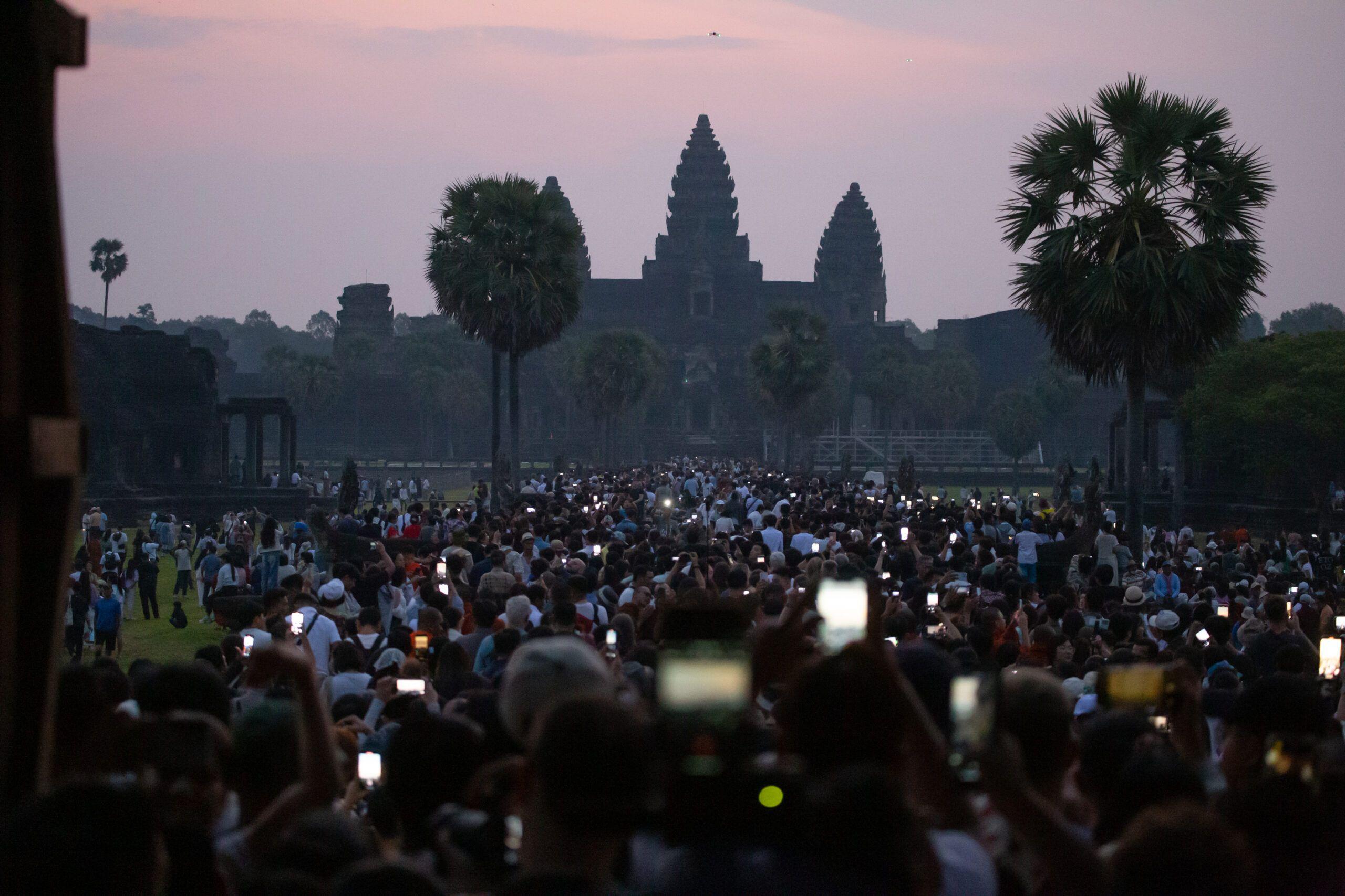 กัมพูชารวบ 'ชาวไทย' 63 รายในปอยเปต ฐานเตรียมก่ออาชญากรรมออนไลน์