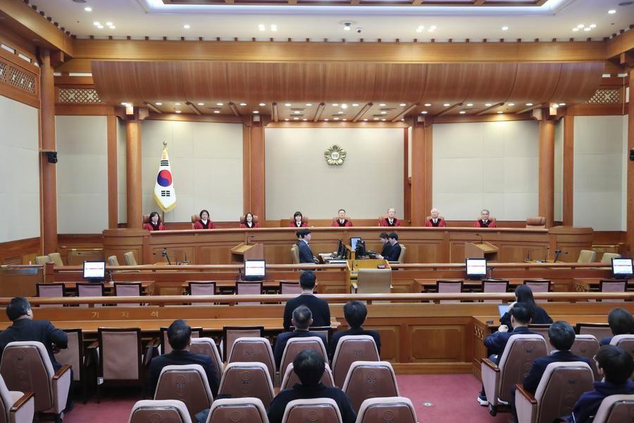 ศาลรัฐธรรมนูญเกาหลีใต้ปฏิเสธญัตติถอดถอน 'ฮัน ด็อก-ซู