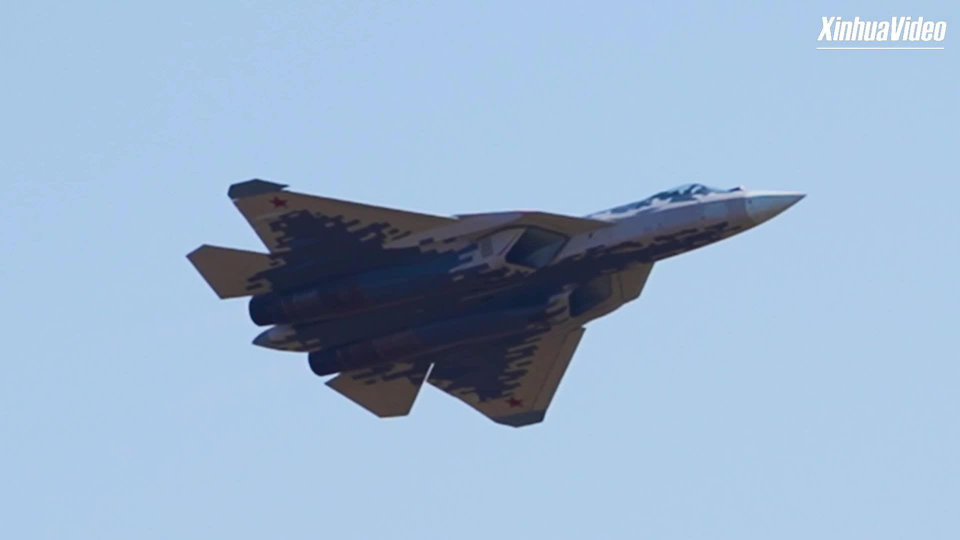Su-57 เครื่องบินขับไล่ล่องหนของรัสเซีย บินทดสอบในจูไห่