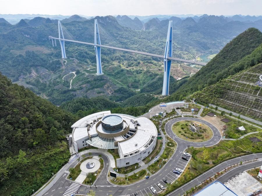 หมู่ 'สะพาน' อลังการ หนุนท่องเที่ยวกุ้ยโจว