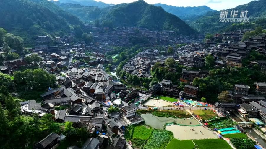 ท่อง 'ซีเจียงเชียนฮู่' หมู่บ้านกลุ่มชาติพันธุ์เหมียวใหญ่สุดในโลก