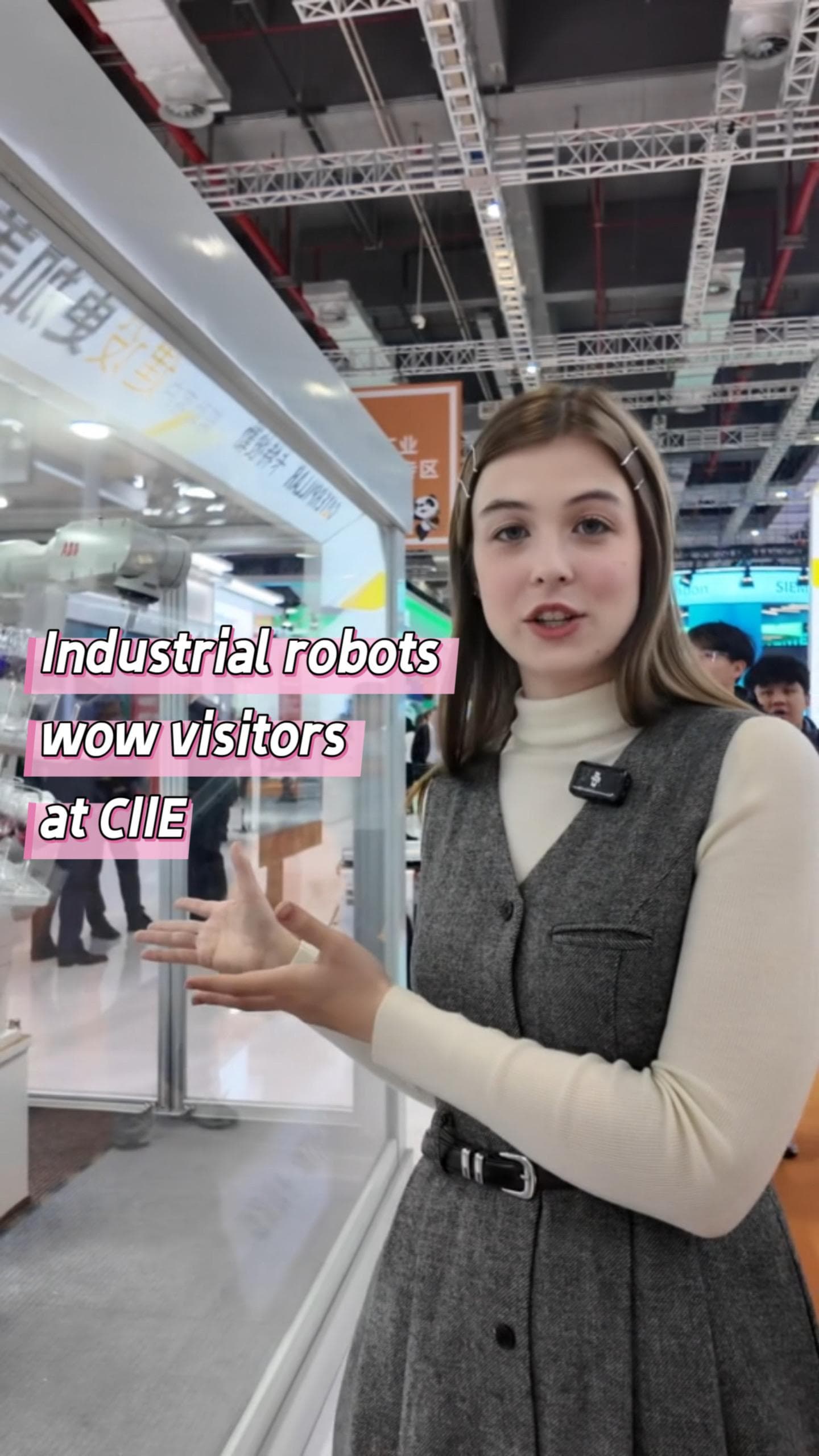 GLOBALink : พาส่อง 'หุ่นยนต์' อุตสาหกรรมสุดล้ำในงาน CIIE ครั้งที่ 7