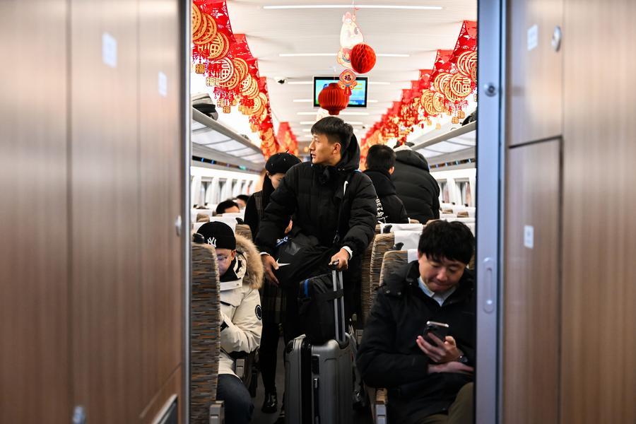 รถไฟความเร็วสูง 'จี๋หนิง-ต้าถง-หยวนผิง' เริ่มวิ่งให้บริการ