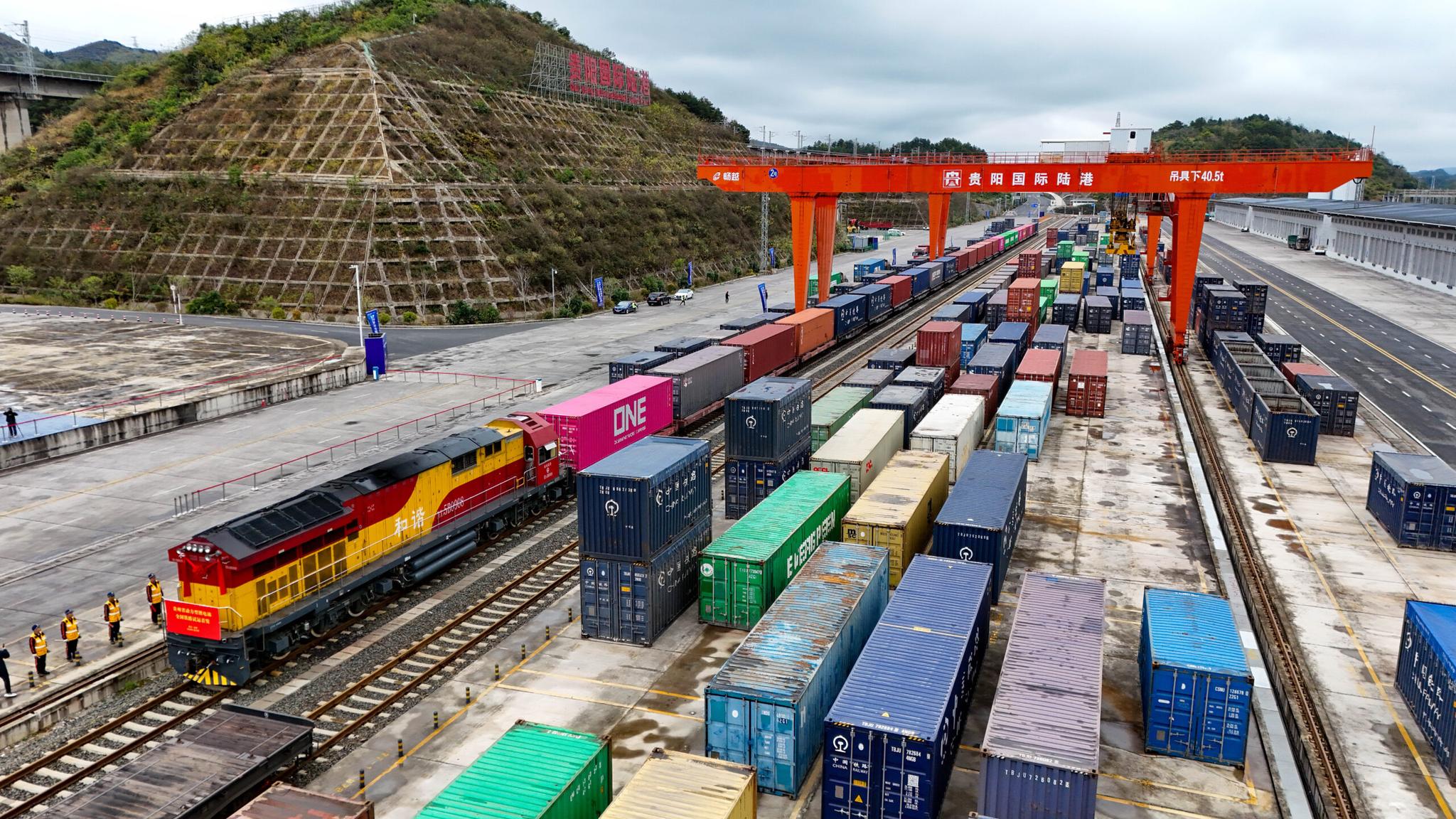 จีนเร่งสร้าง 'ตลาดการขนส่ง' แบบรวมศูนย์ที่เปิดกว้าง