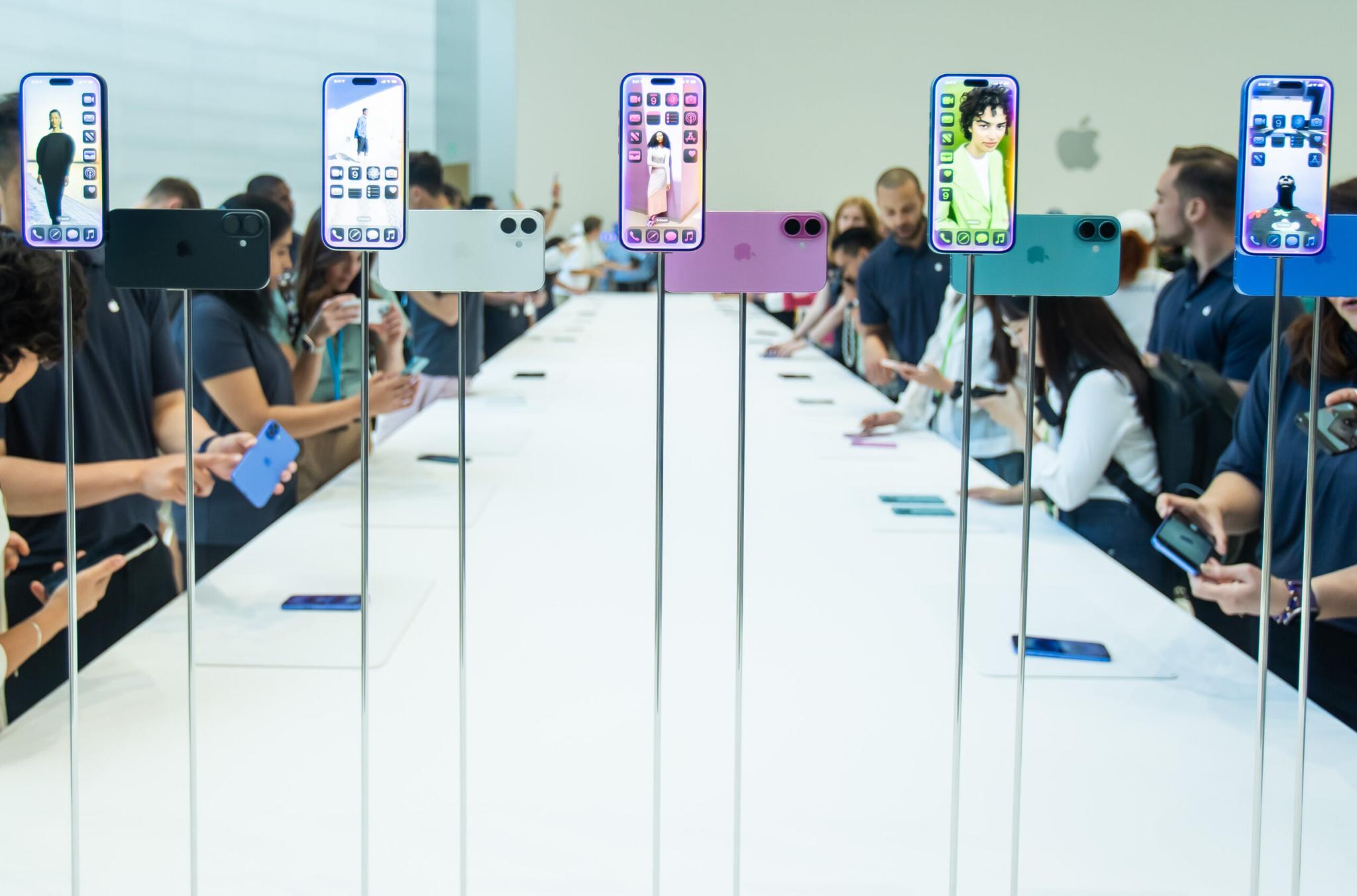 แอปเปิลจ่อลงทุน 1 พันล้านดอลล์ในอินโดฯ แลกปลดแบนการขาย iPhone 16