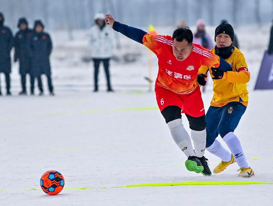 นักเตะกุ้ยโจวมาไกล 3 พันกม. แข่ง 'ฟุตบอลหมู่บ้าน' กระชับมิตรในจี๋หลิน