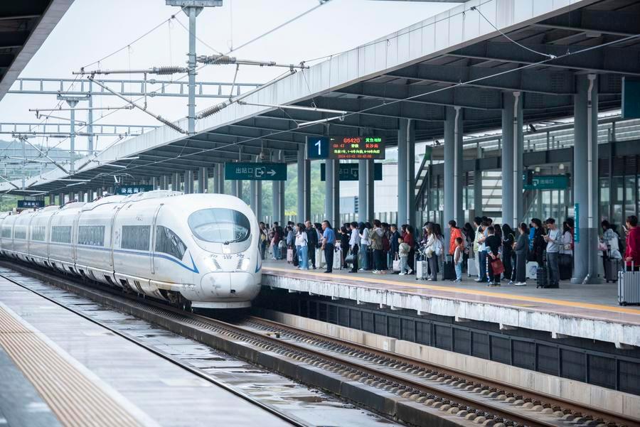 จีนคาดยอดเดินทางระหว่างภูมิภาค ช่วง 'ชุนอวิ้น 2025' สูงแตะ 9 พันล้านครั้ง