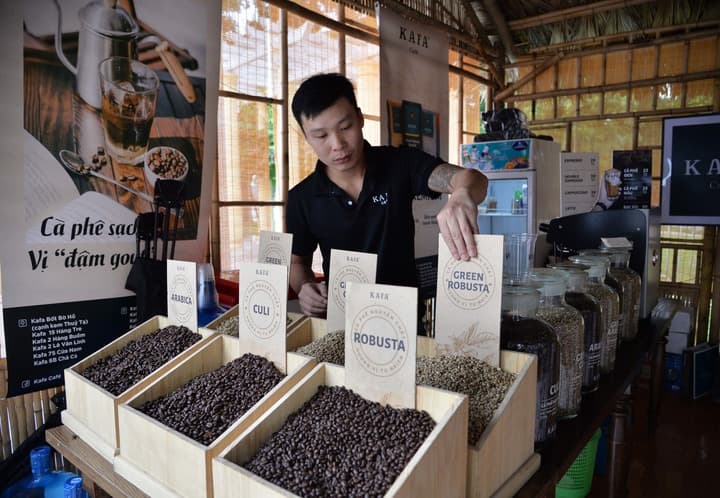 อุตฯ 'ร้านกาแฟ' ของเวียดนามเฟื่องฟู แม้ธุรกิจปิดตัวเพิ่ม