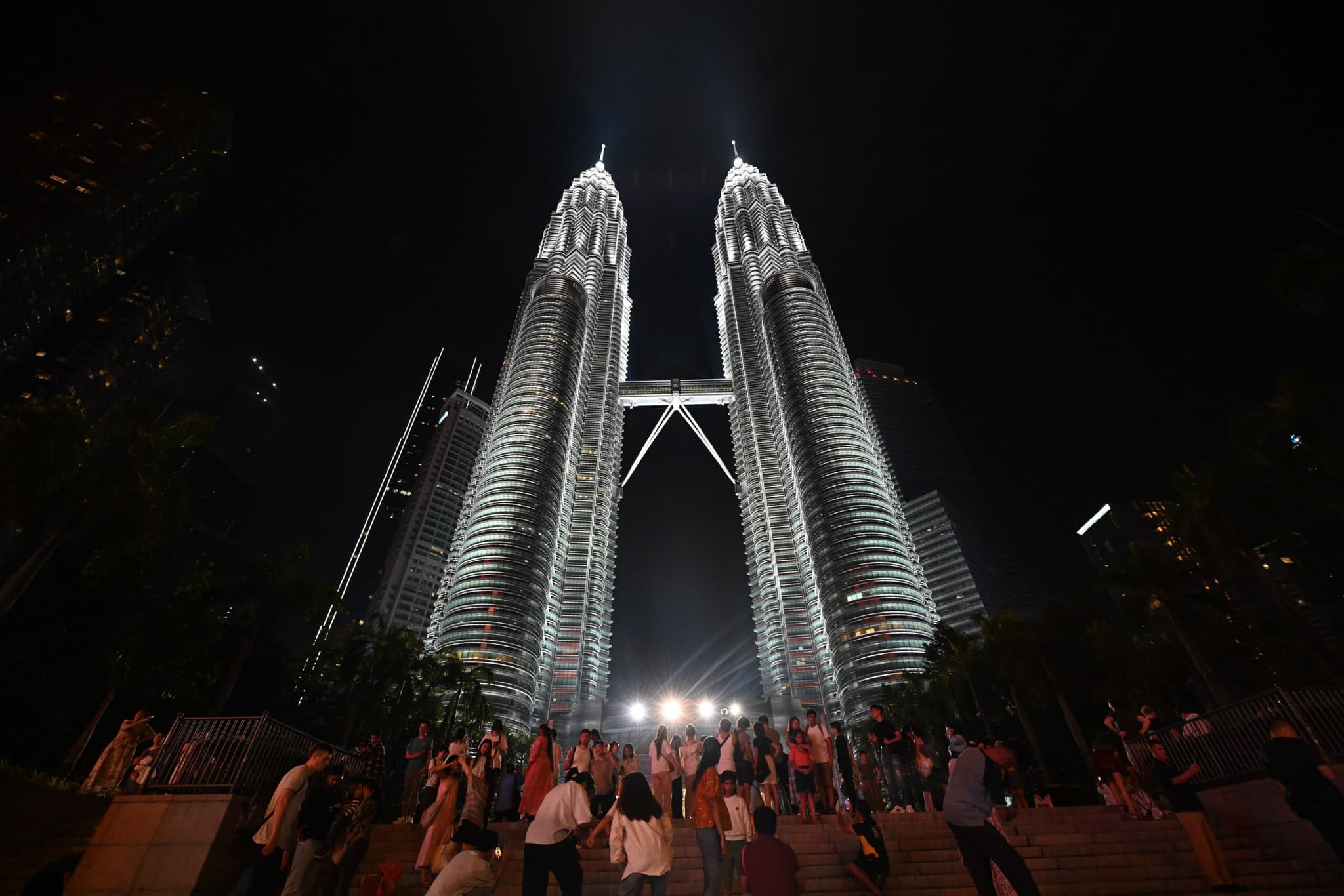 คาด 'คลาวด์รีเจียน' ของไมโครซอฟต์ สร้างเม็ดเงินให้มาเลเซียกว่าหมื่นล้านดอลล์ ภายในปี 2028