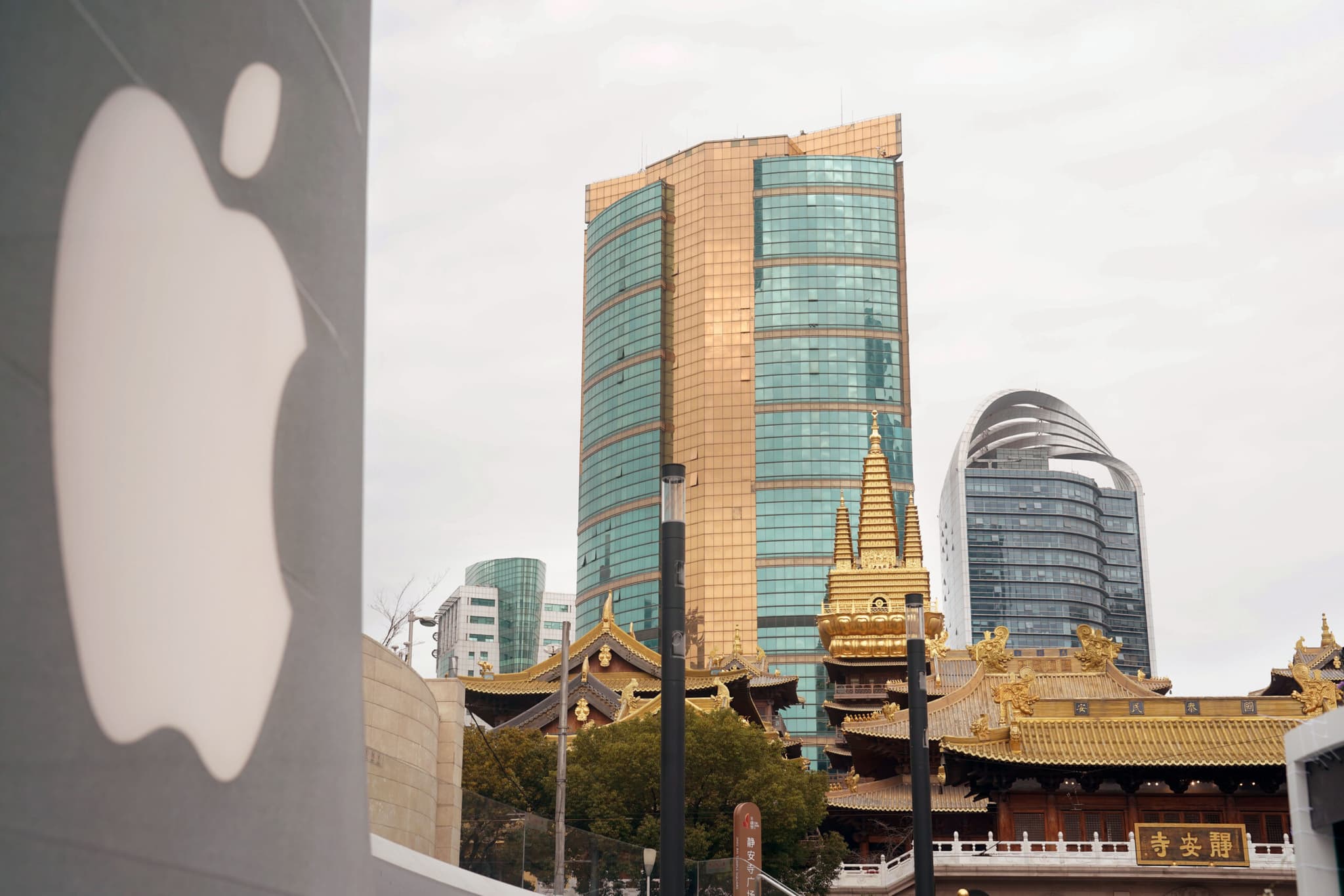 Apple รุกขยายบทบาทในจีน จับมือพันธมิตรหนุนโครงการสีเขียว-เอไอ