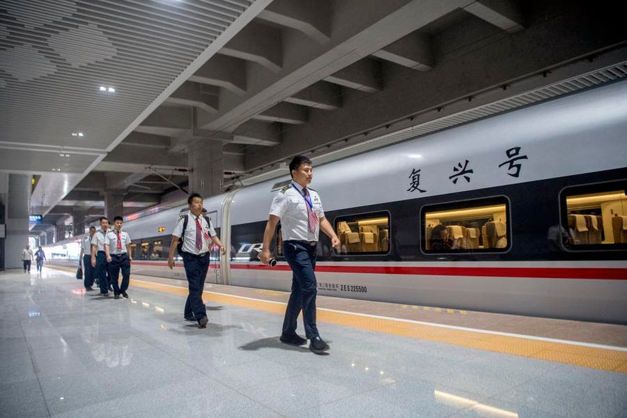 ทุบสถิติ! รถไฟจีนรองรับการเดินทาง 1.46 พันล้านครั้ง ช่วงม.ค.-เม.ย.