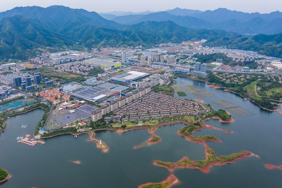 ประชุมโต๊ะกลมเศรษฐกิจจีน : 'เขตพัฒนาเศรษฐกิจจีน' หนุนการพัฒนาภูมิภาคแบบสอดประสาน