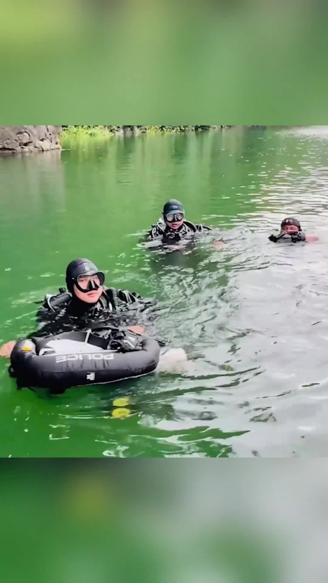 กู้ภัยจีนช่วยชีวิตชายพ้น 'ถ้ำใต้น้ำ' หลังติดค้างนาน 110 ชม.