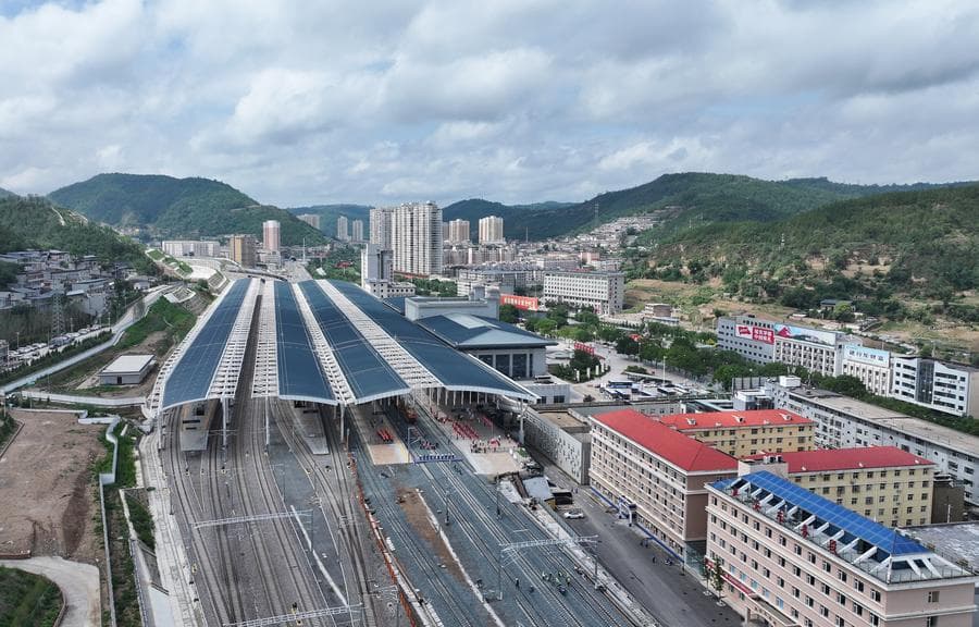 งานวางราง 'ทางรถไฟเร็วสูง' สายใหม่ในส่านซีสำเร็จลุล่วง