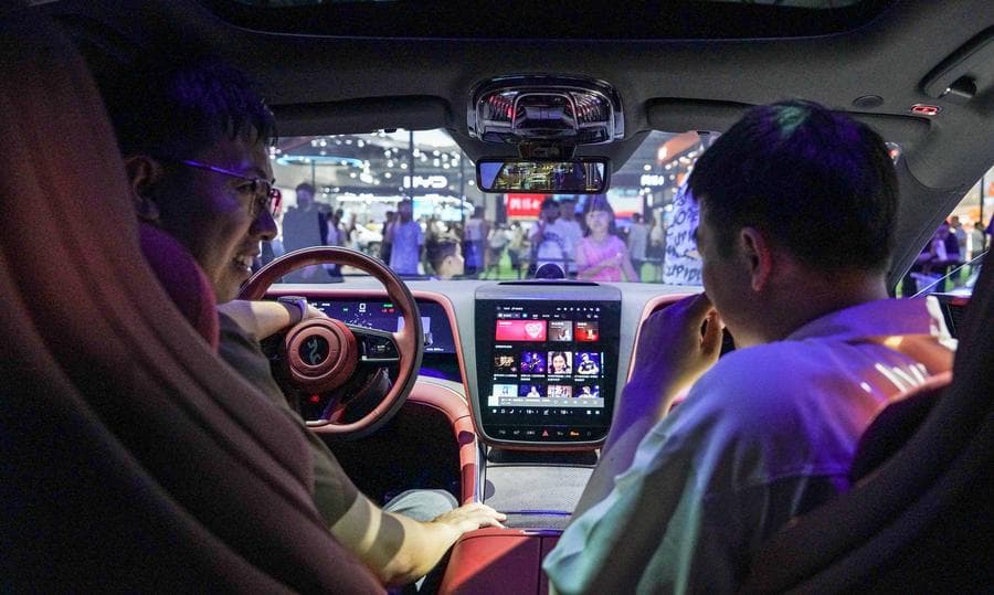 จีนเล็งเข้มกฎควบคุม 'การขับขี่อัจฉริยะ