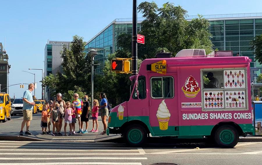 รัฐบาลทรัมป์ลุยสอบประวัติ 'ผู้ถือวีซ่าสหรัฐฯ' กว่า 55 ล้านคน เล็งเอาผิดเพื่อเนรเทศ