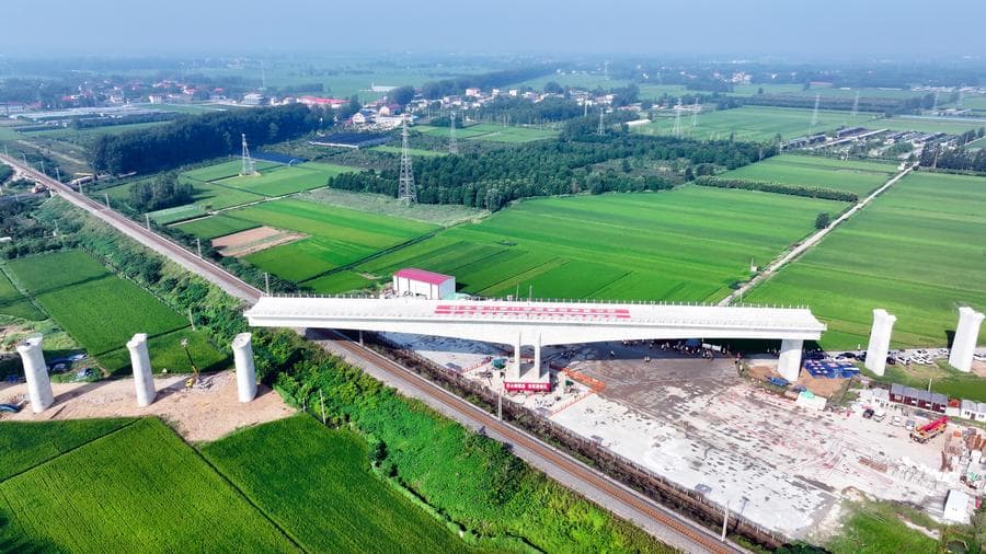 ส่องงานหมุน 'คานสะพานข้ามแม่น้ำ' ทางรถไฟความเร็วสูงในซานตง