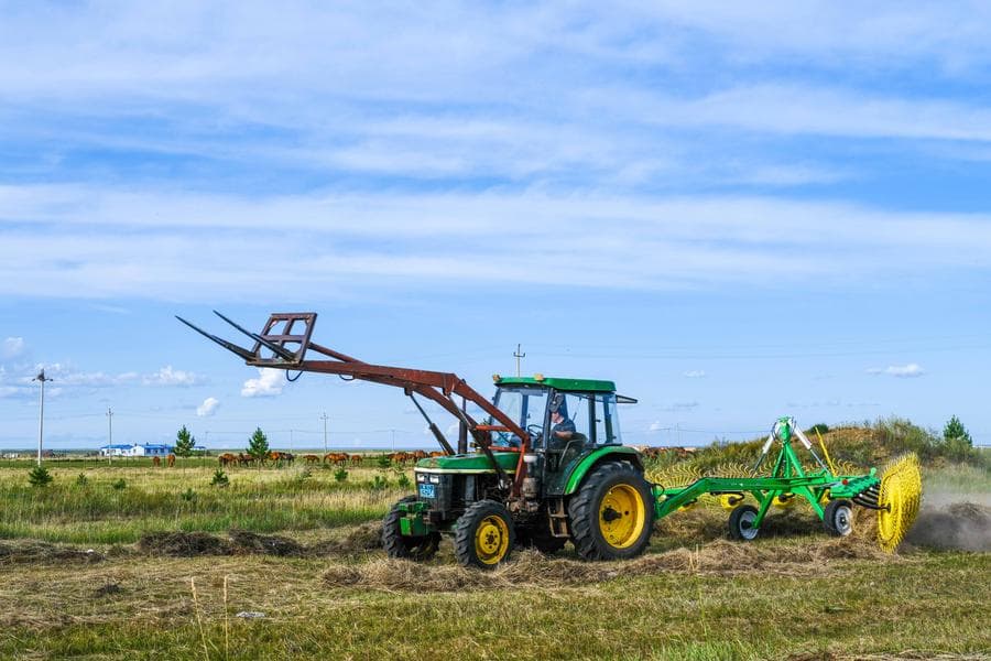 ยลทิวทัศน์ทุ่งหญ้า ฟ้าโปร่ง ในมองโกเลียใน