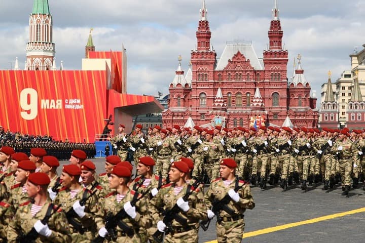 ปูตินสั่งห้ามซื้อเสื้อผ้าผลิตต่างแดนให้ 'กองทัพรัสเซีย' เริ่มปี 2026