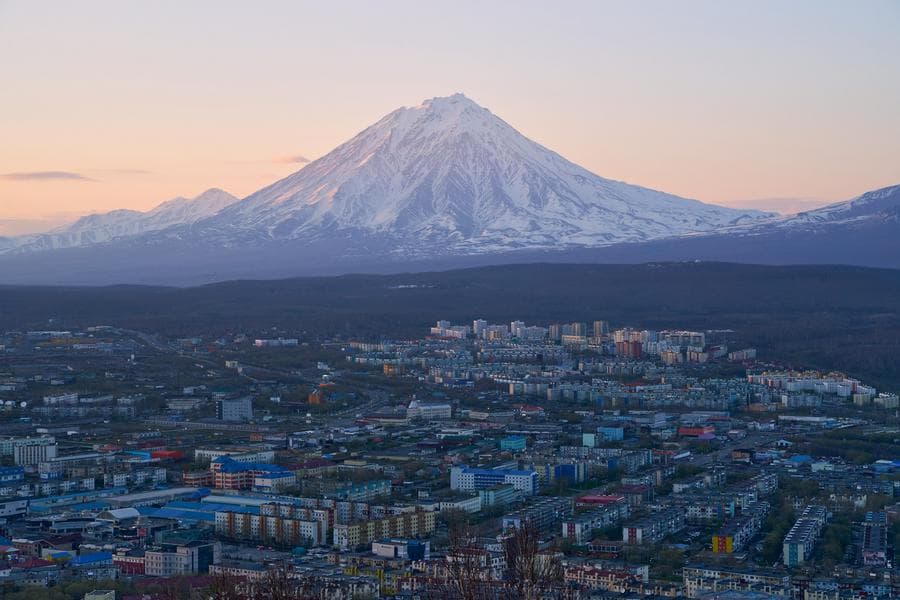 ภูเขาไฟ 'คุลเชฟสกอย' พ่นเถ้าถ่านสูงหลายกิโลเมตรในคัมชัตกา