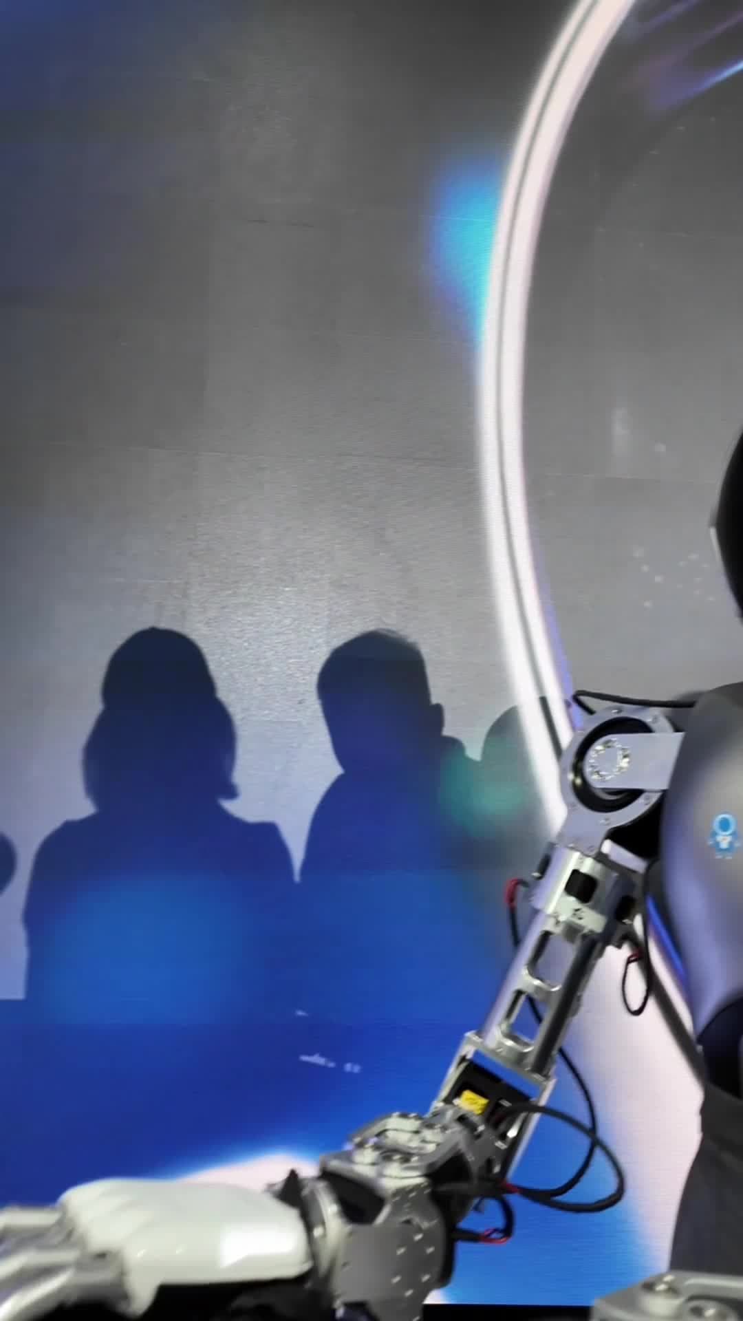 สดับฟังเพลงบรรเลงจาก 'หุ่นยนต์นักเปียโน' ในเซี่ยงไฮ้