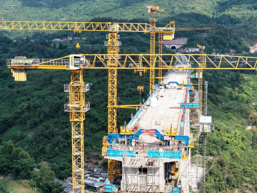 งานสร้าง 'สะพานรางคู่ขนาดใหญ่' ของทางม้าเหล็กเร็วสูงในฉงชิ่ง