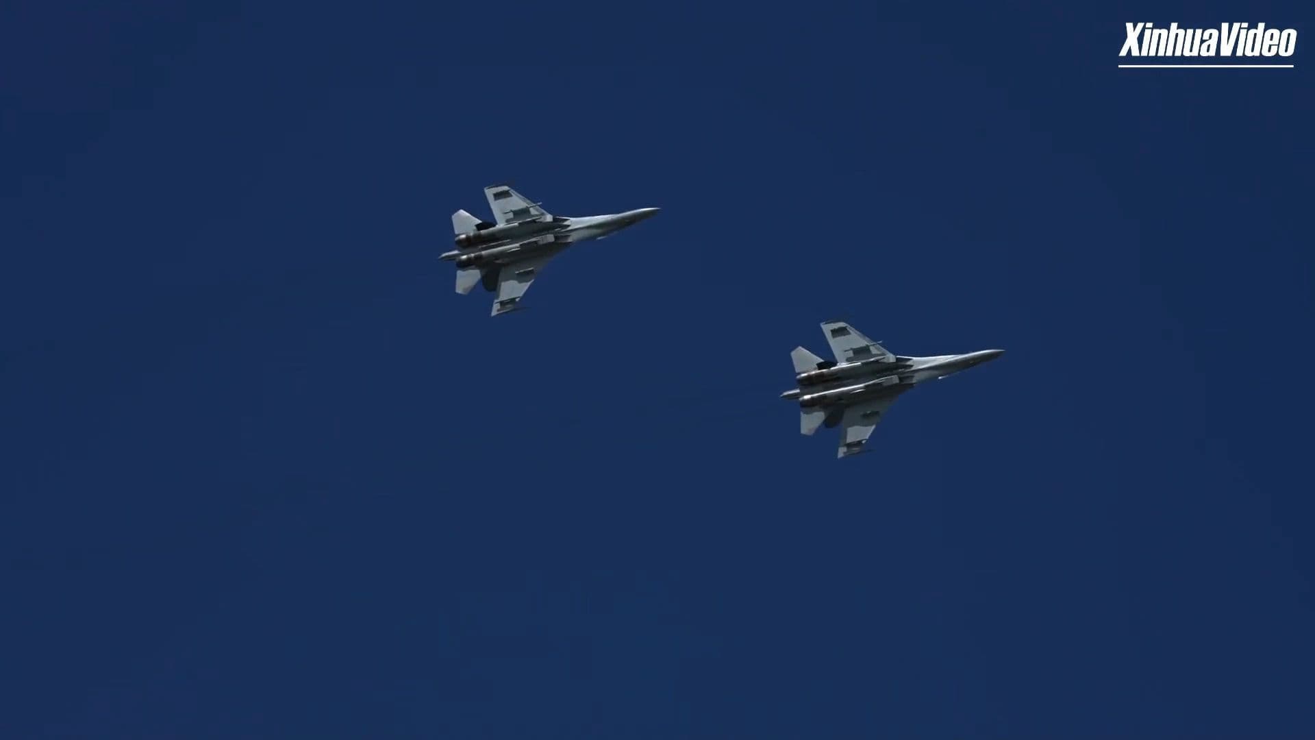 ทะยานกลางฟ้า จากมุมมอง 'นักบิน J-16' ที่งานฉางชุน แอร์โชว์