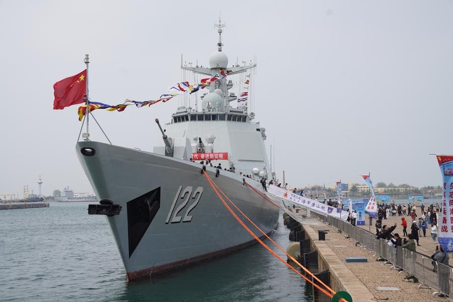 กองทัพเรือจีนเตรียมเปิด 'เรือรบ 2 ลำ' ให้สาธารณชนเข้าชมในชิงเต่า