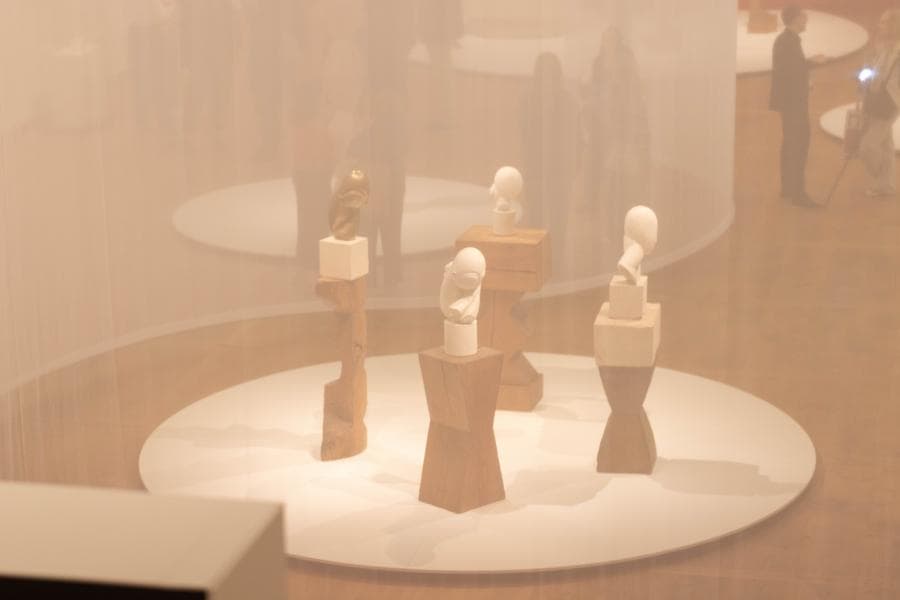 นิทรรศการประติมากรรม ฝีมือ 'บรังกูซี' ในอัมสเตอร์ดัม