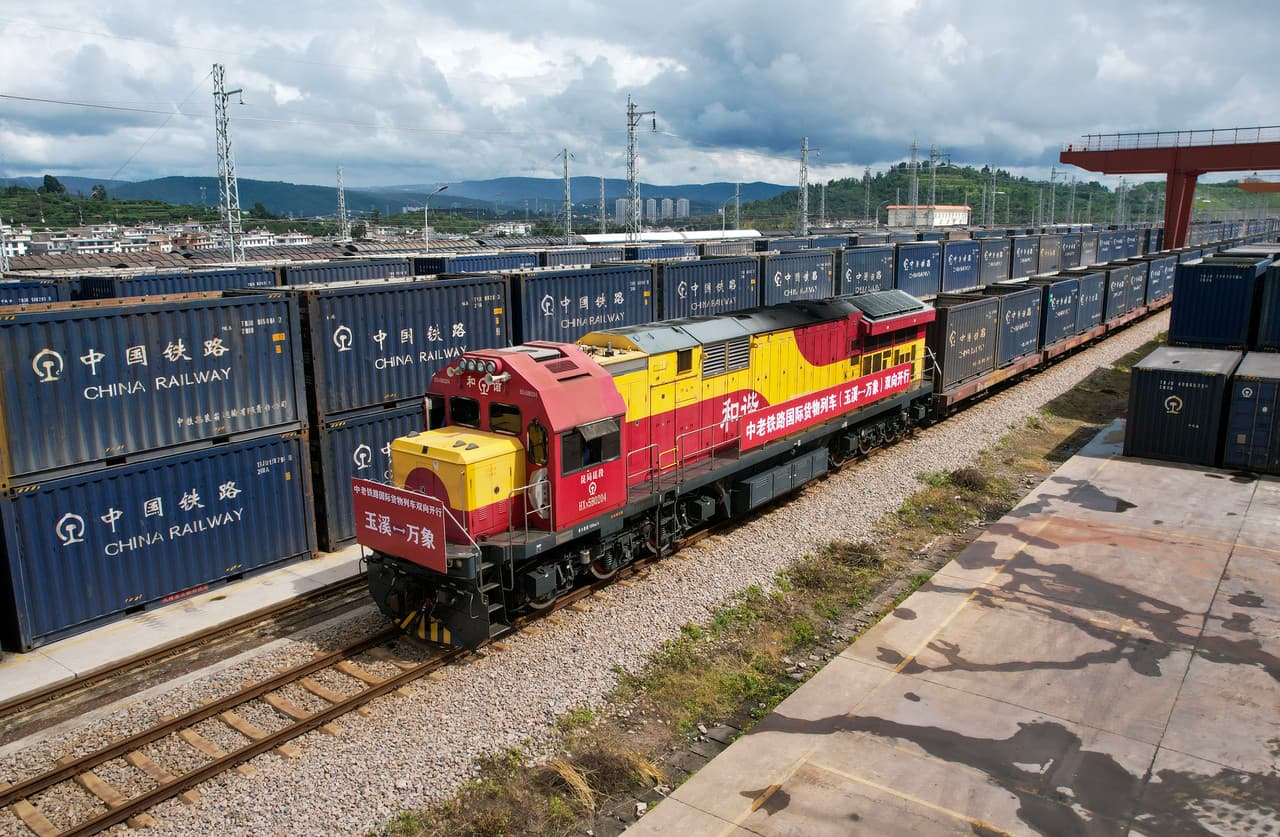 รถไฟจีน-ลาว' พลิกโฉมการขนส่ง ดันยอดนำเข้าทุเรียนจากอาเซียนสู่จีนพุ่ง 91%