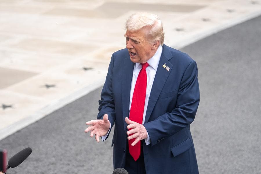 สหรัฐฯ เตรียมเก็บภาษีนำเข้า 'รถบรรทุกขนาดกลาง-ใหญ่' 25% เริ่ม 1 พ.ย. นี้