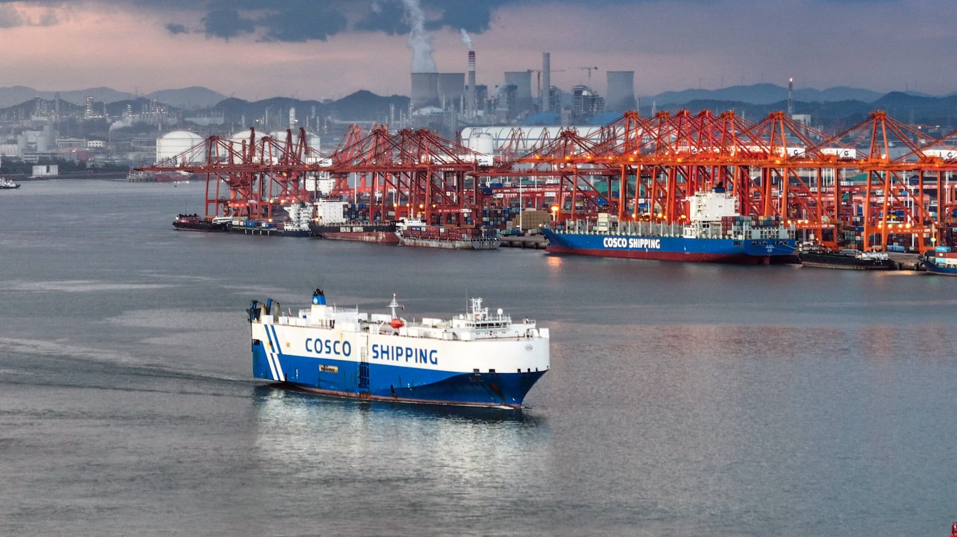 จีนเผยรายละเอียดมาตรการเก็บ 'ค่าธรรมเนียมพิเศษ' จากเรือของสหรัฐฯ