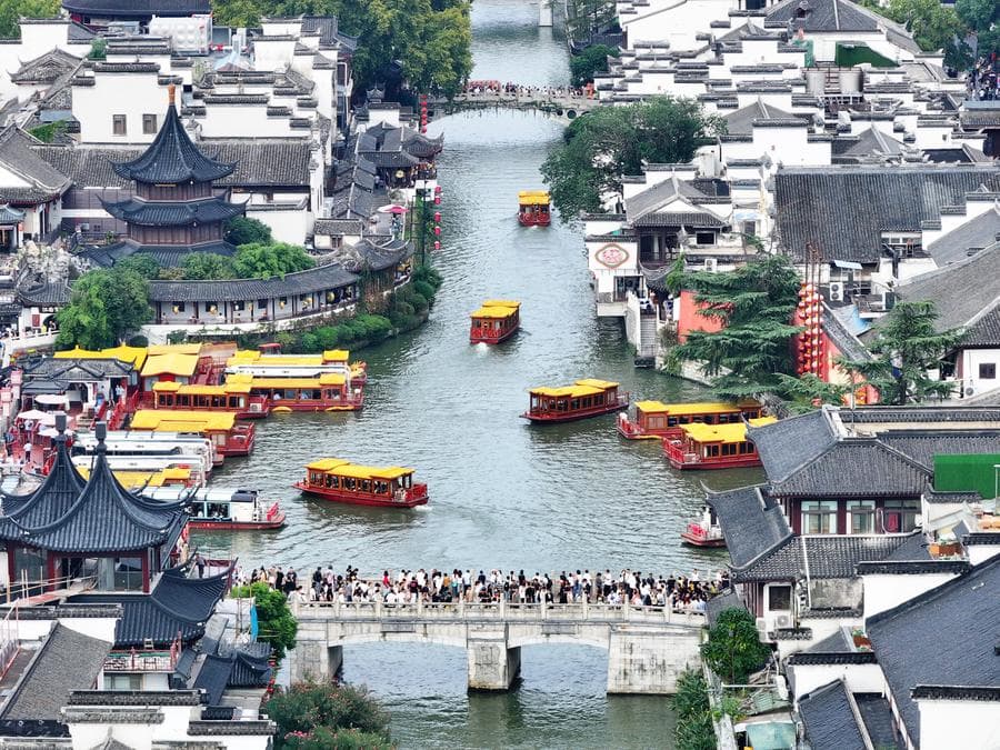 จีนเผยยอดเดินทางในประเทศ ช่วงหยุดยาววันชาติ รวม 888 ล้านครั้ง