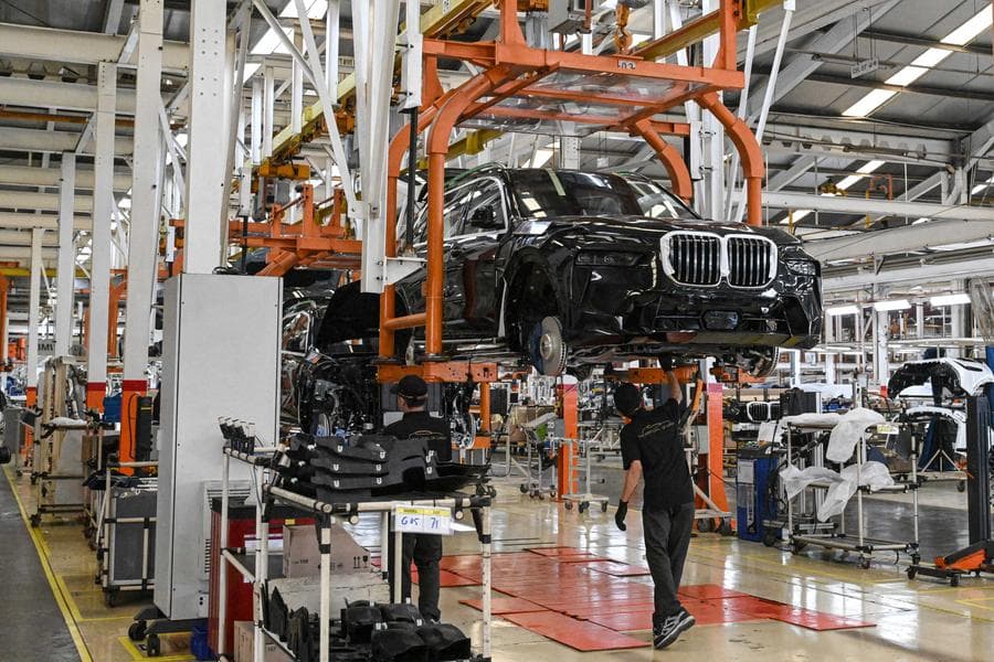 BMW เรียกคืนรถยนต์กว่า 1.2 หมื่นคันในแอฟริกาใต้ หลังพบเสี่ยงเกิดไฟไหม้