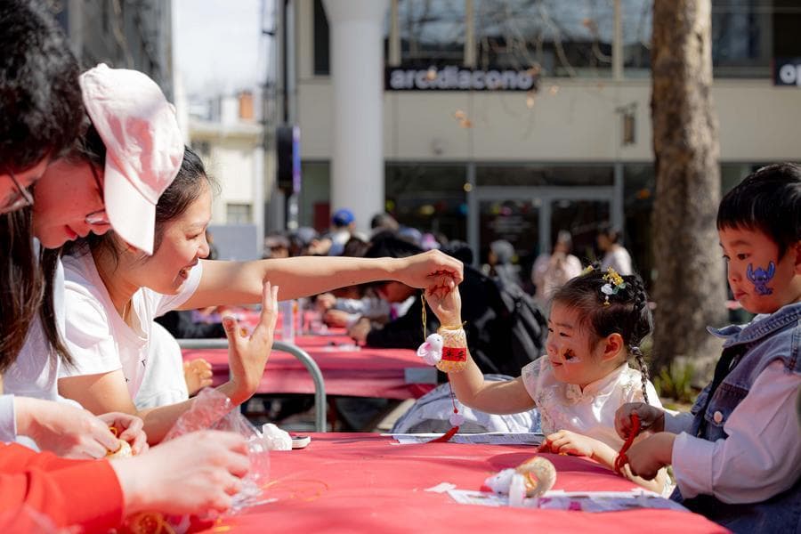 นายกฯ ออสเตรเลียชี้ 'เด็กจะได้เป็นเด็ก' หลังห้ามต่ำกว่า 16 ปี ใช้โซเชียลมีเดีย