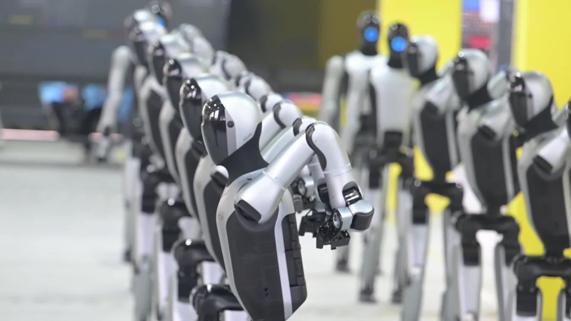 กว่างซีสร้าง 'หุ่นยนต์ฮิวแมนนอยด์อุตสาหกรรม' ครบ 1,000 ตัวใน 6 เดือน