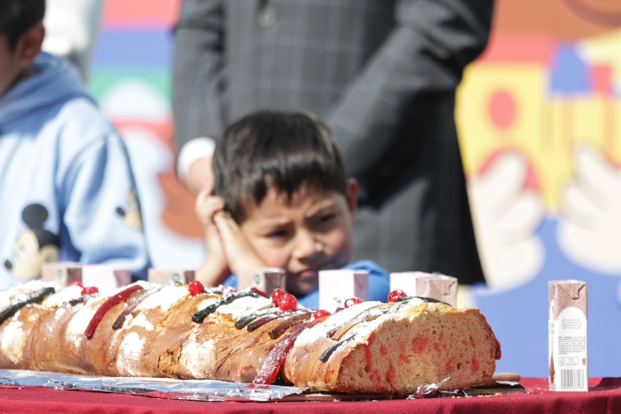 ชาวเม็กซิโกต่อแถวรับ 'ขนมปังหวาน' ฉลองวันสามกษัตริย์