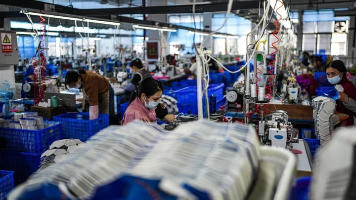 โรงงานผลิต 'ลูกฟุตบอล' ในกุ้ยโจว ส่งออกบราซิล คิวบา แอฟริกาใต้