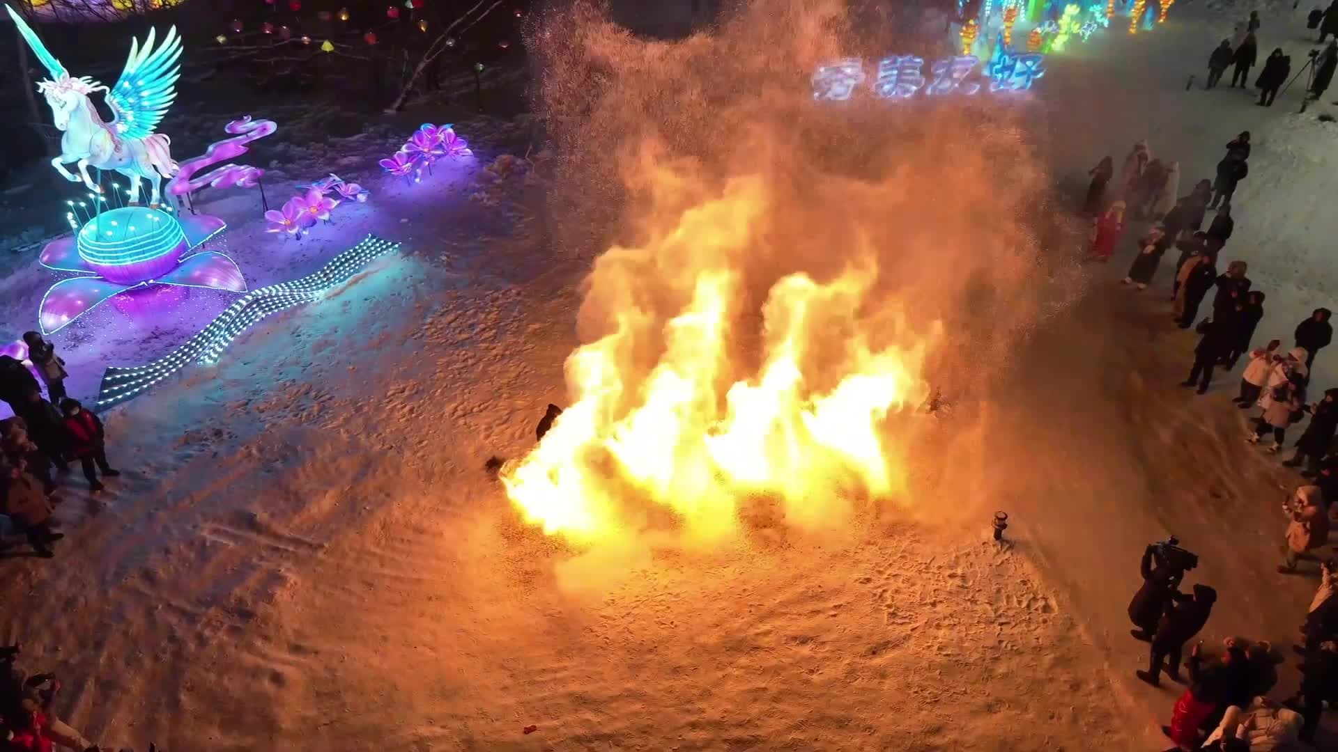 เทศกาลโคมไฟในเฮยหลงเจียง ชมงานศิลป์ชอปปิงกินดื่มครบ