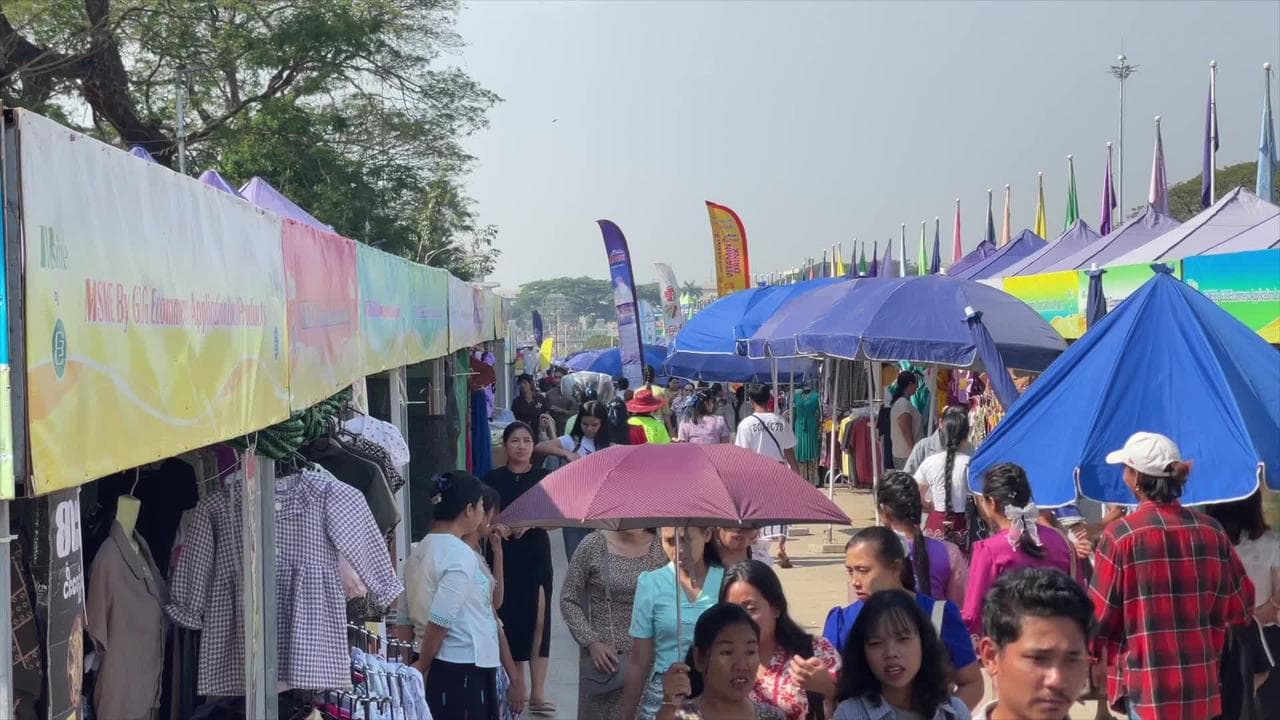 เมียนมาจัดงานตลาดนัดรายย่อย ฉลองครบรอบ 78 ปี ประกาศเอกราช