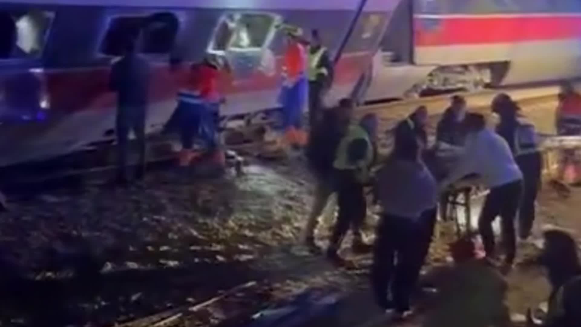 ยอดผู้เสียชีวิตเหตุ 'ไฟป่า' รุนแรงในชิลี เพิ่มแตะ 18 ราย