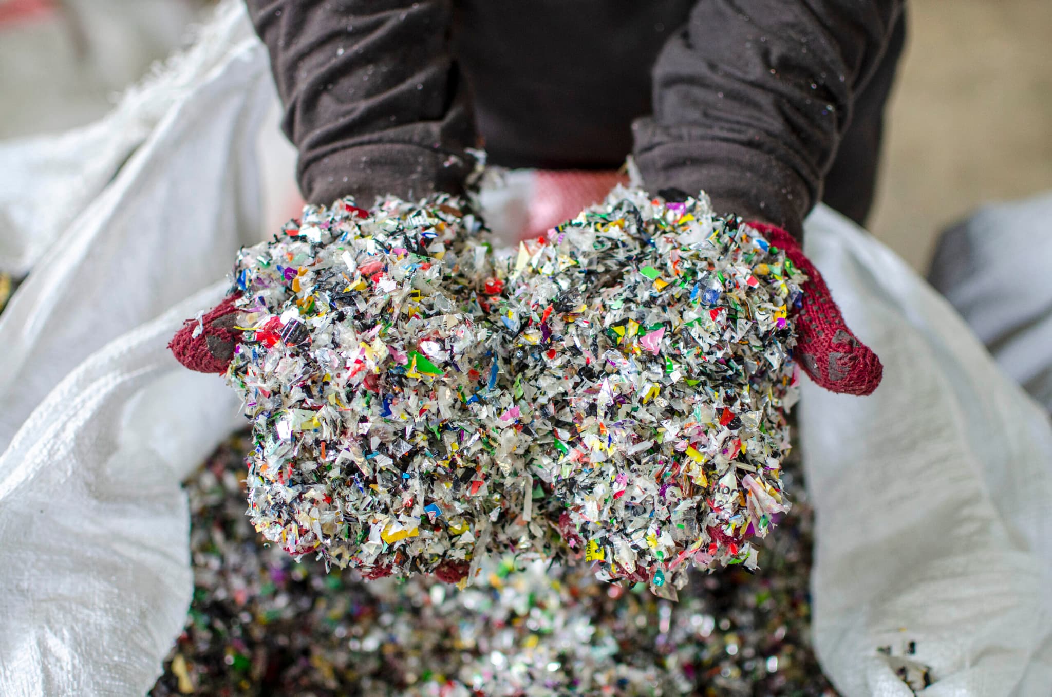 วิจัยเตือนการสูดดม ‘ไมโครพลาสติก’ ก่อให้เกิดการอักเสบ-ทำลายปอด