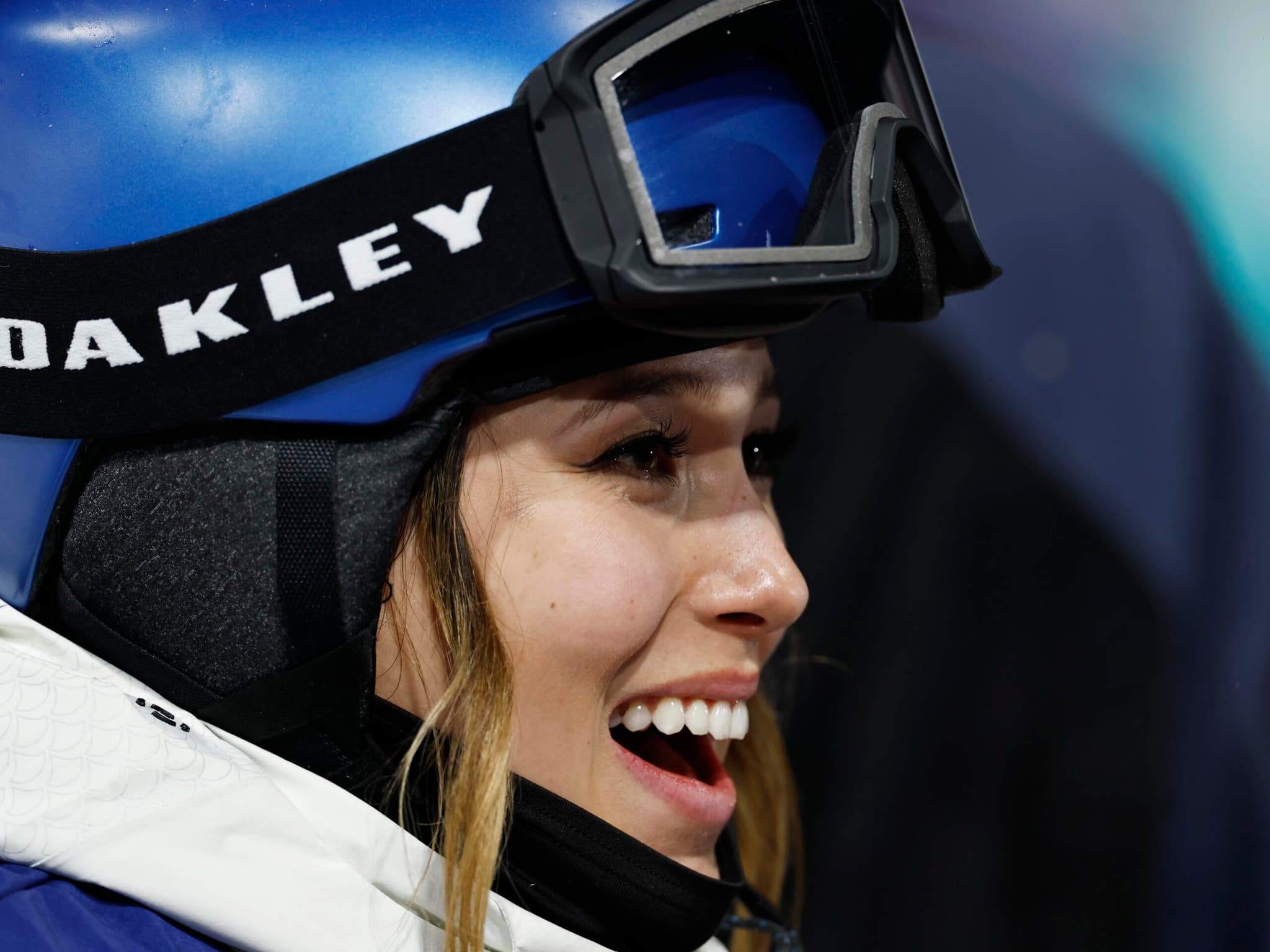 นักสกีจีนชื่อดัง ‘กู่อ้ายหลิง’ ฝ่าความผิดพลาด เข้าชิงแชมป์ฮาล์ฟไพพ์ในโอลิมปิก 2026