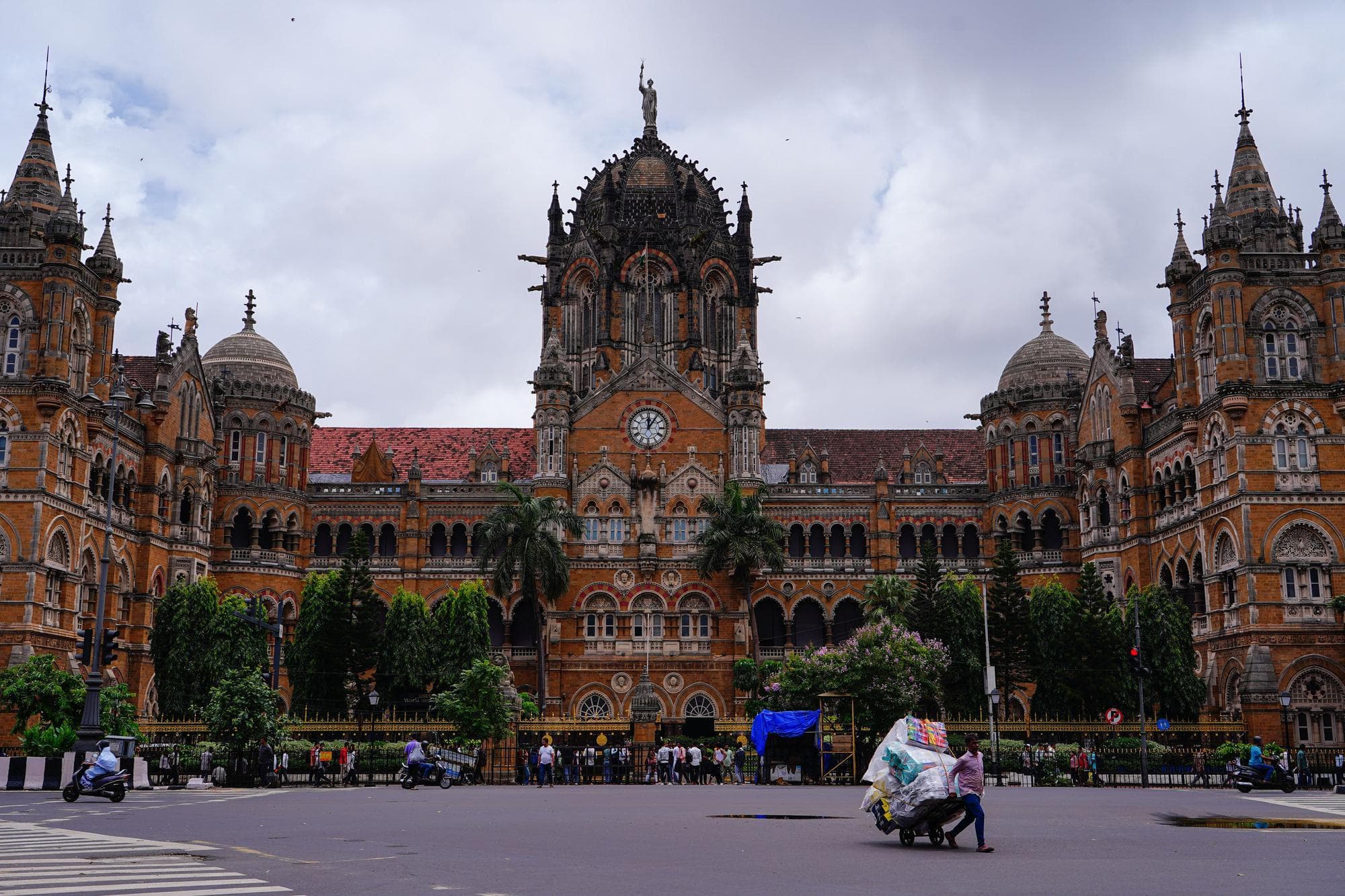 อินเดียเล็งดึงเม็ดเงินลงทุนด้าน AI กว่า 2 แสนล้านดอลล์ในอีก 2 ปี