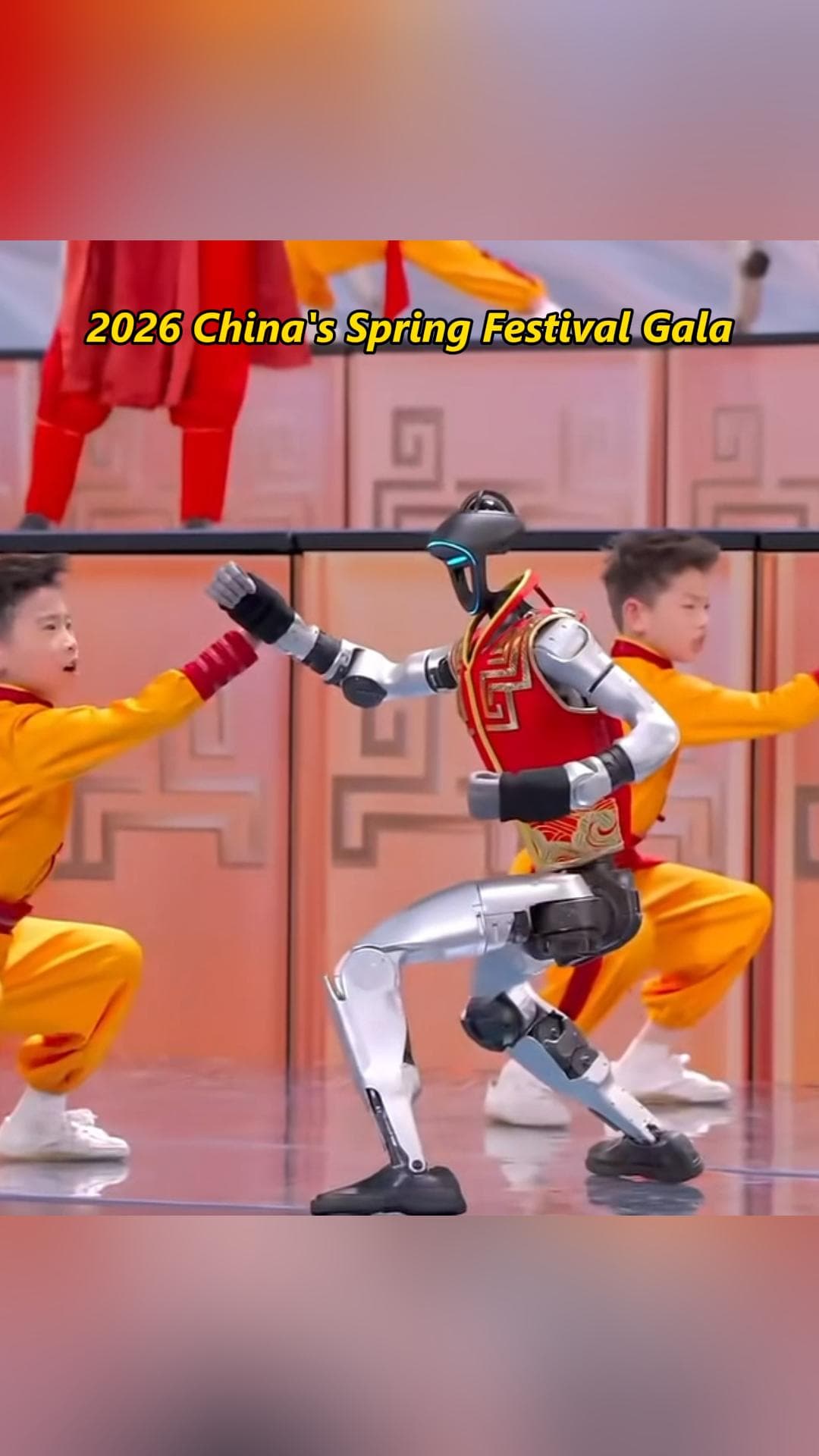 จากเต้นรำสู่กังฟู! หุ่นยนต์จีนอวดพัฒนาการก้าวกระโดดในงานกาลาตรุษจีน