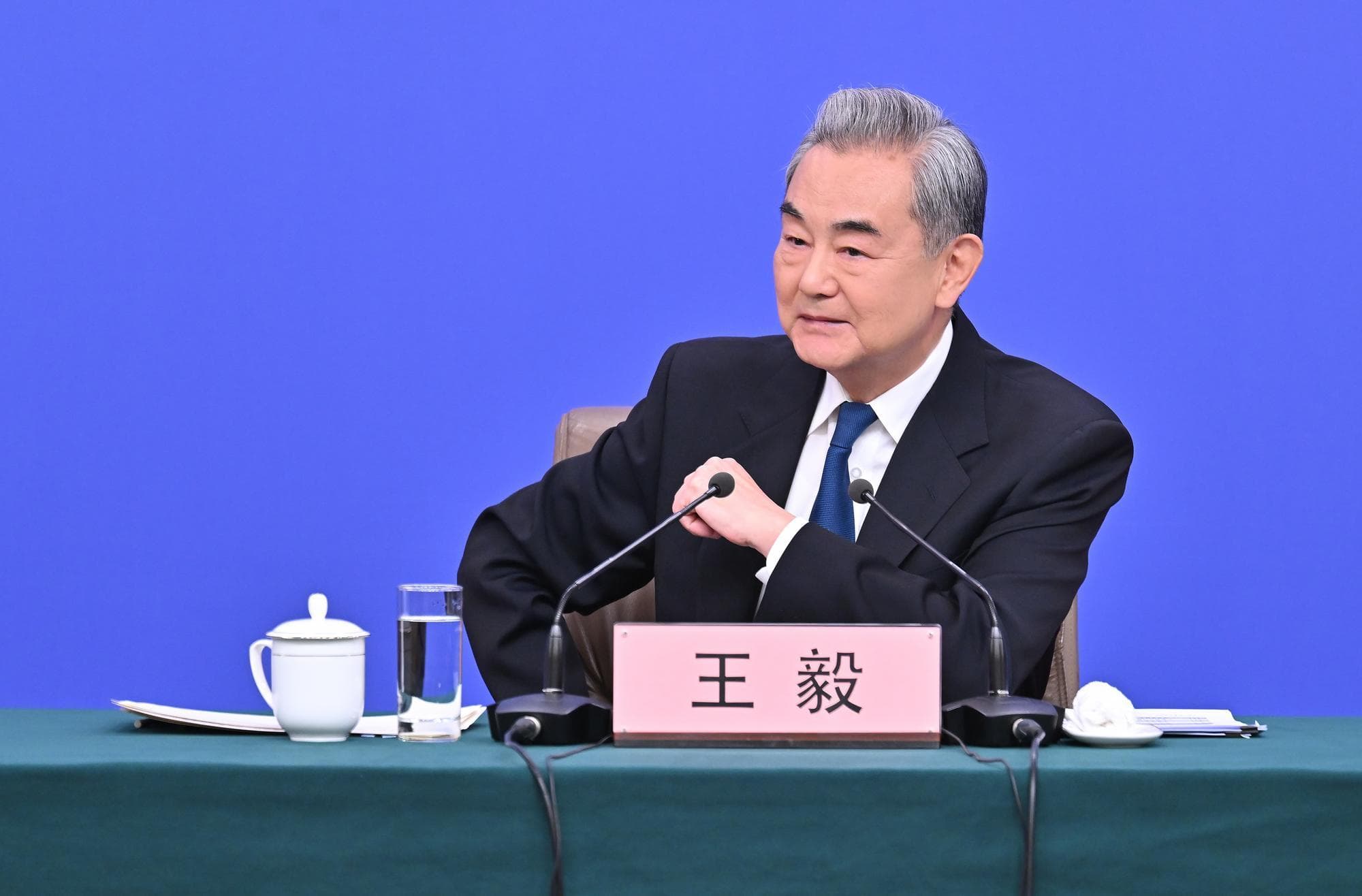 หวังอี้ : ‘จีน-สหรัฐฯ’ ควรเคารพกันและกัน ยึดมั่นหลักการอยู่ร่วมกันอย่างสันติ