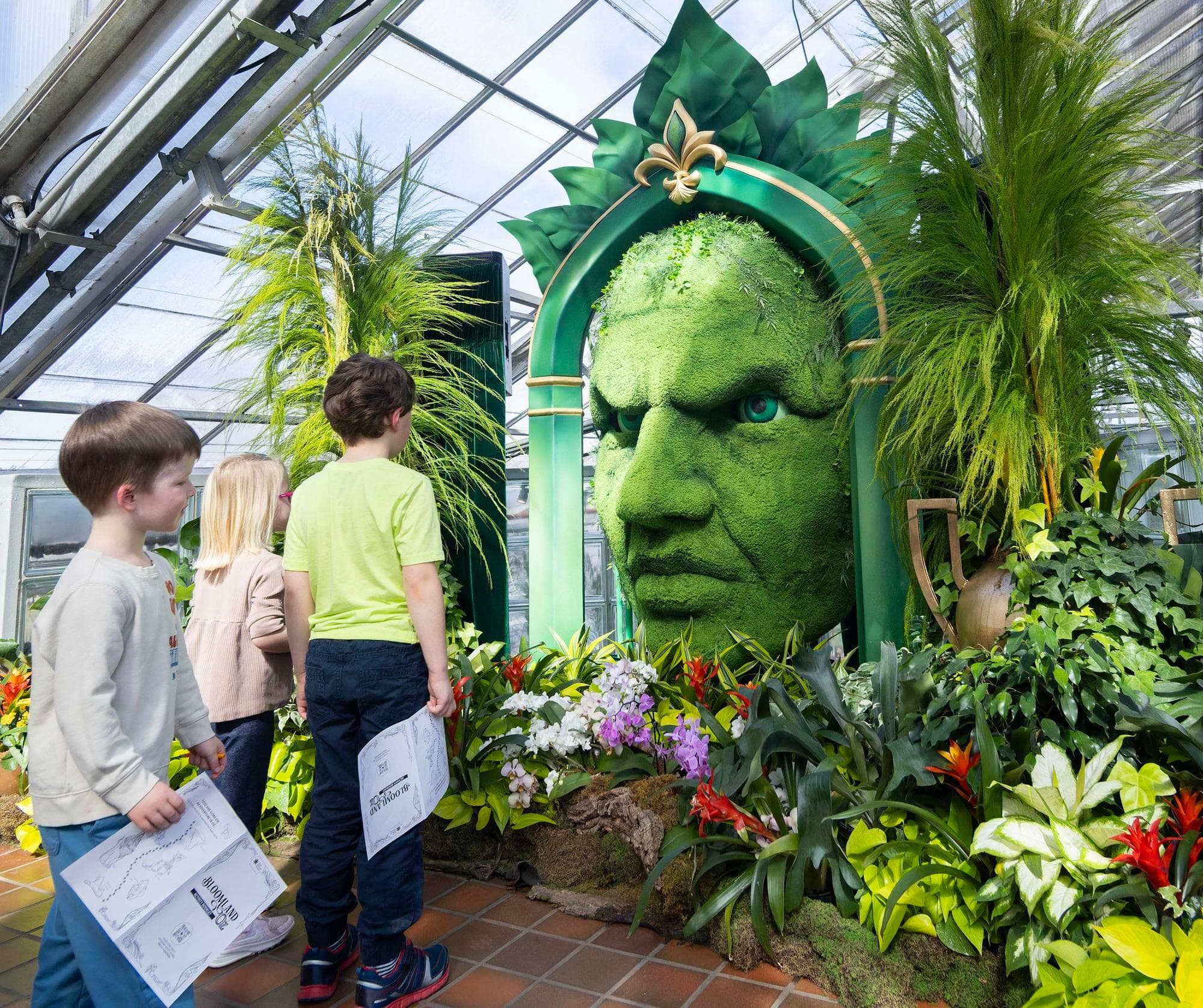 แคนาดาจัดโชว์ดอกไม้ ‘พ่อมดมหัศจรรย์แห่งออซ’ ตระการตา