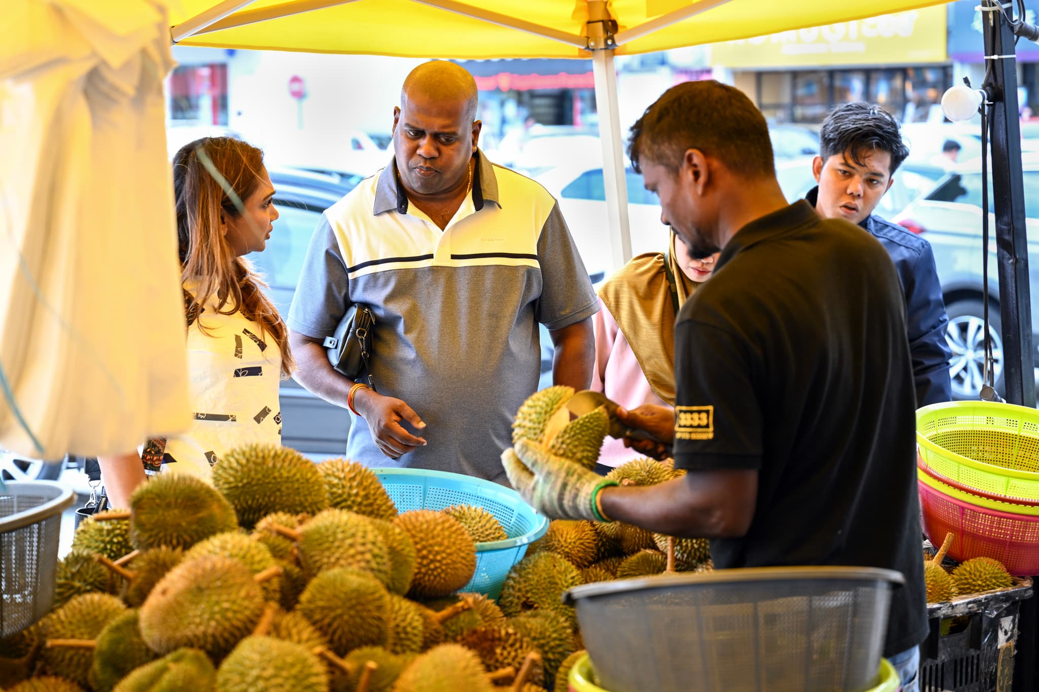 มาเลเซียเผย ‘ราคาผลไม้’ อาจพุ่งสูง หลังไฟขัดแย้งตะวันออกกลางทำขนส่งหยุดชะงัก