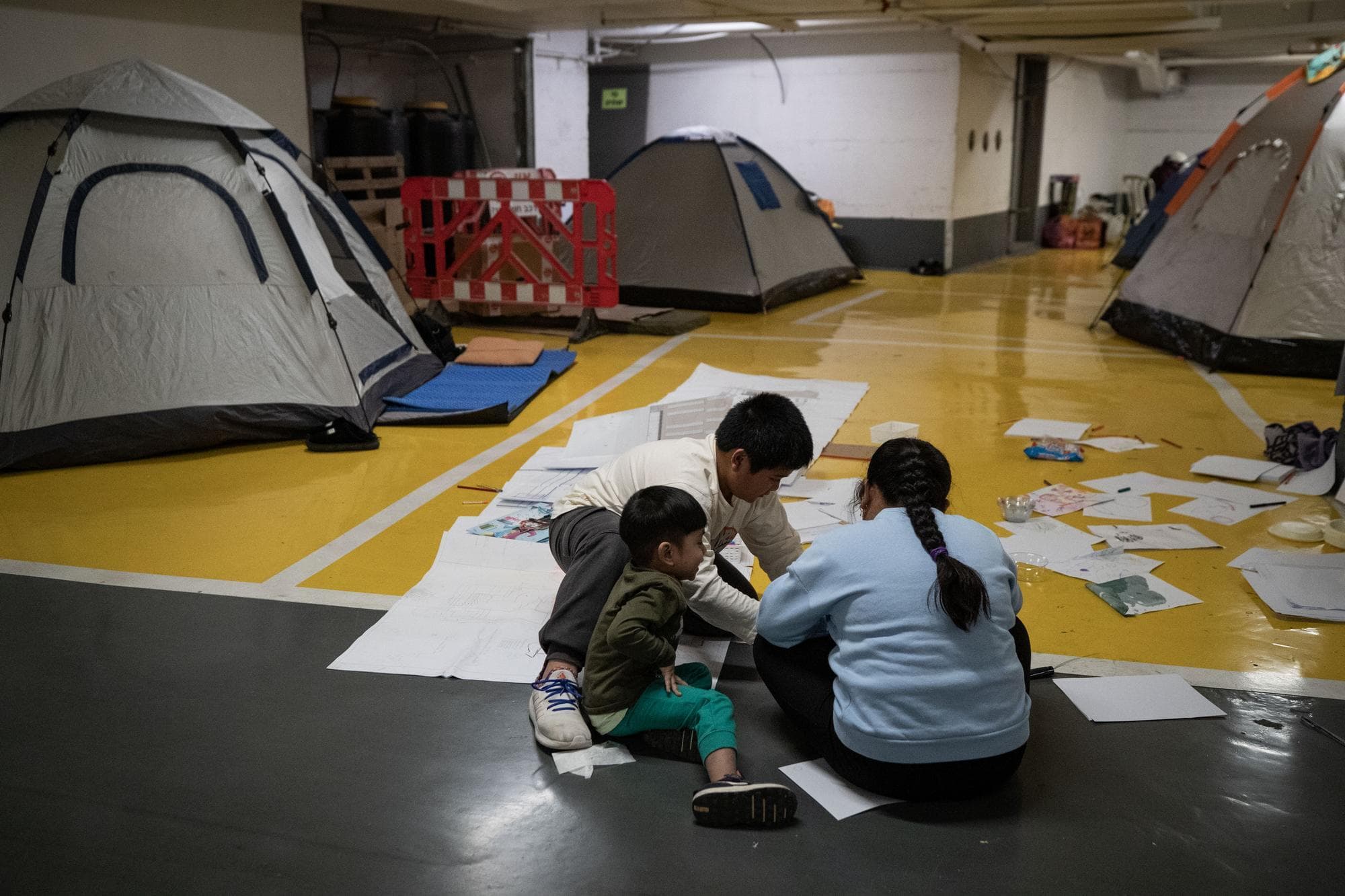 ฉากชีวิต ‘โลกหลบภัยใต้ดิน’ ของชาวเมืองในอิสราเอล